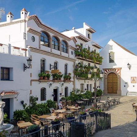Posada La Plaza Canillas de Albaida Εξωτερικό φωτογραφία