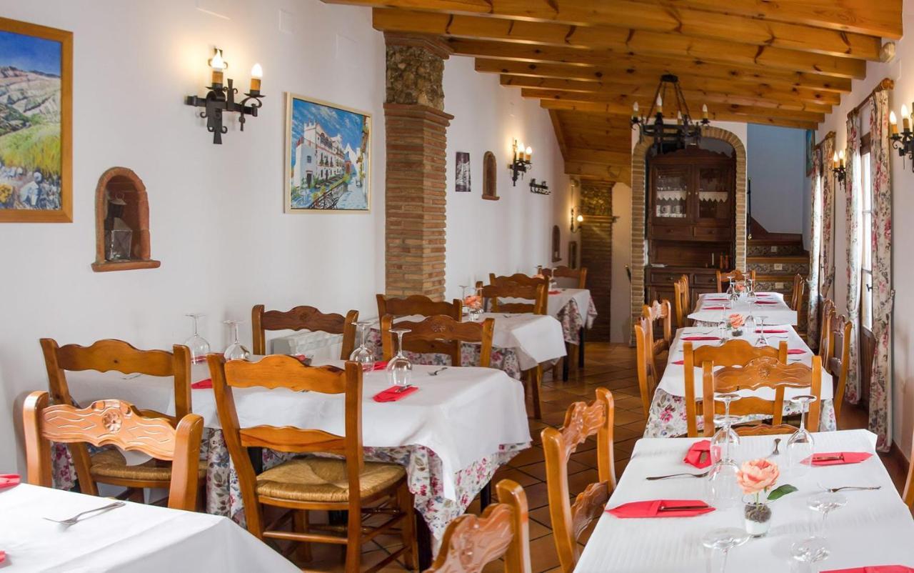 Posada La Plaza Canillas de Albaida Εξωτερικό φωτογραφία