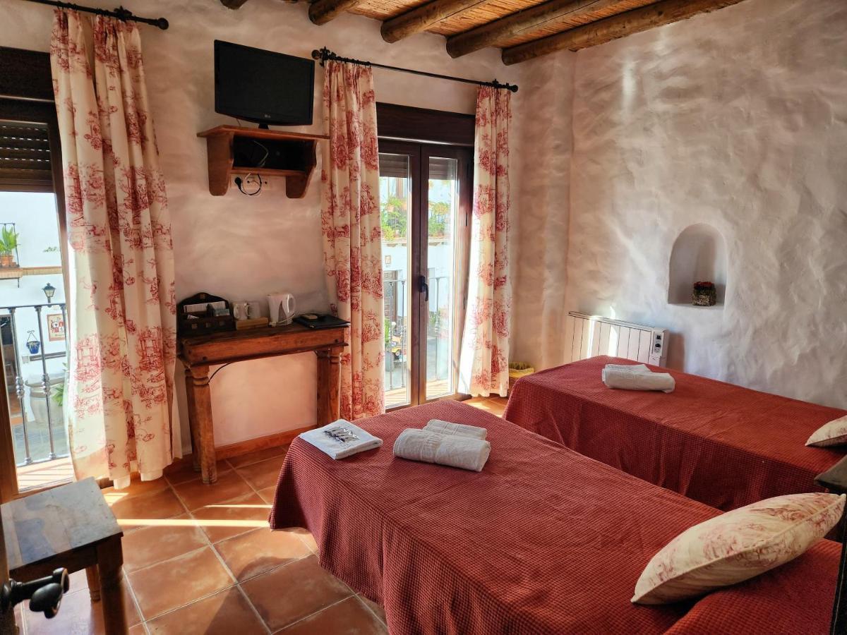 Posada La Plaza Canillas de Albaida Εξωτερικό φωτογραφία